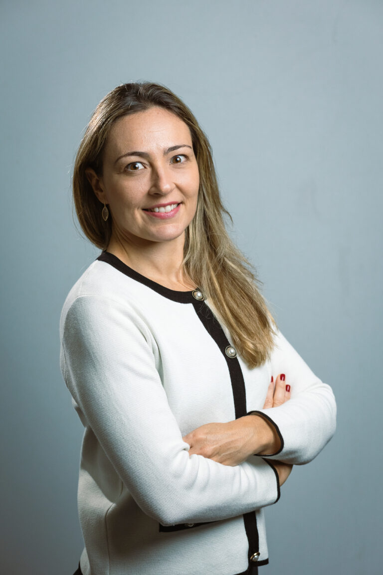 Nicole René G. e Cunha